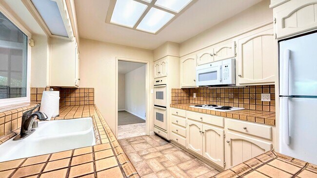 Building Photo - 3BD/2BA Willow Glen Single-Family Home with Spacious Layout