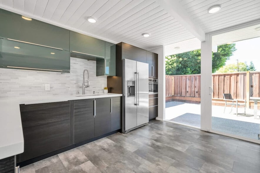 Building Photo - 4131 Phoenix St