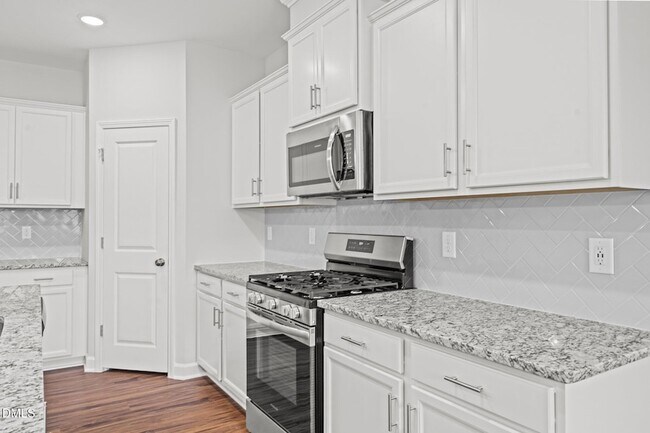 Building Photo - 45 Village Edge Dr