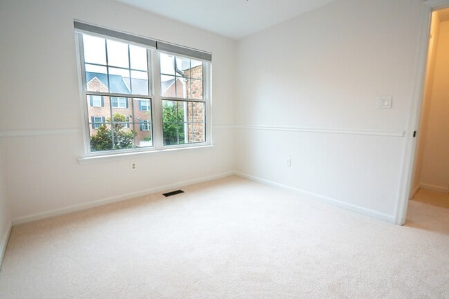 Building Photo - 2119 Hutchison Grove Ct