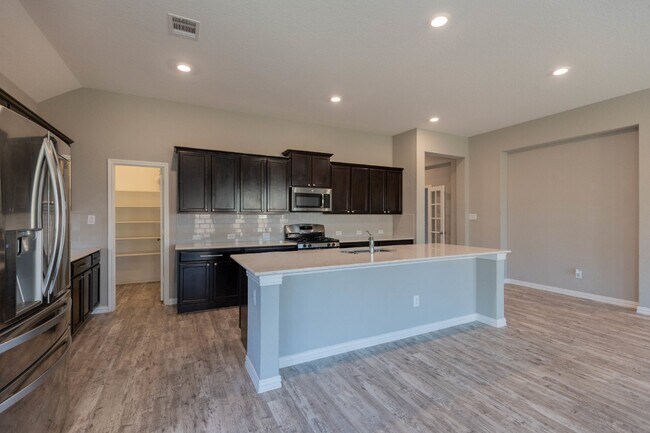 Building Photo - 8603 Pinto Cyn