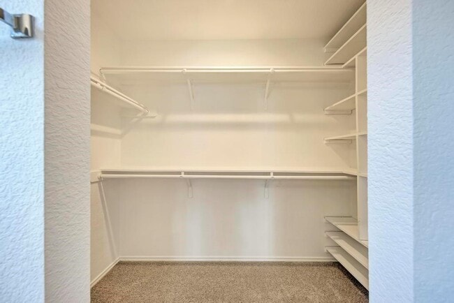 Building Photo - 4511 Halliday Ave