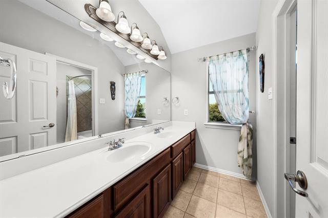 Building Photo - 1415 Southern Pines Dr