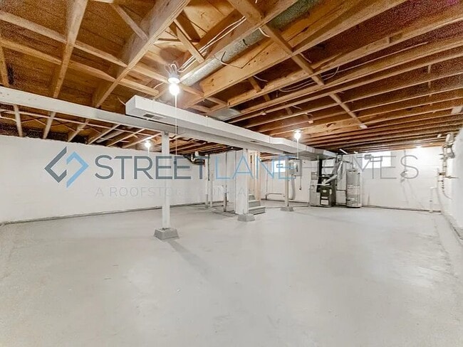 Building Photo - 431 N Dade Ave