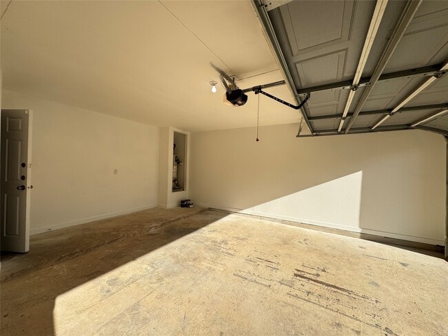 Building Photo - 11811 Madison Kendall Ln