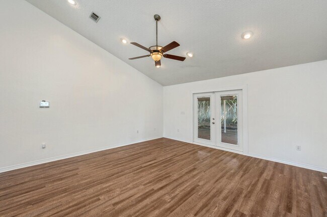 Building Photo - 2803 Wilson Ln