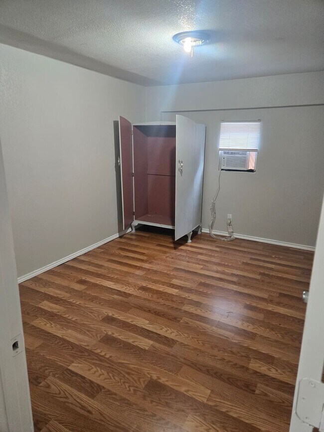 Building Photo - 2604 Bomar Ave