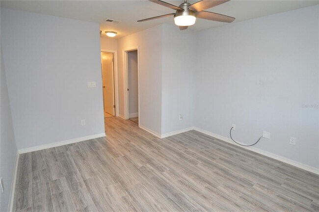 Building Photo - 10265 Gandy Blvd N