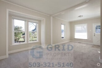 Building Photo - Two Bedroom Craftsman Home Available in th...