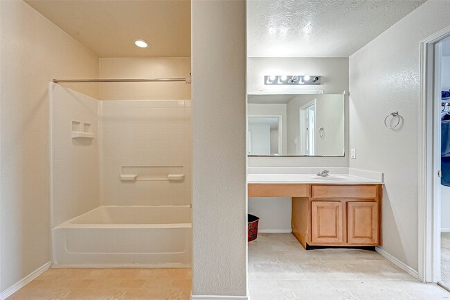 Building Photo - 3339 Siebinthaler Ln