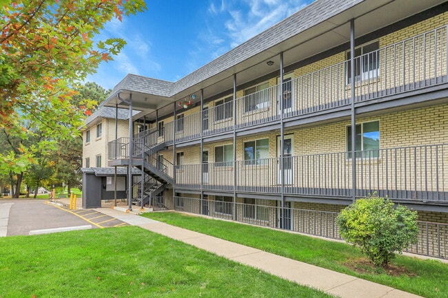 Primary Photo - $1,750.00 - 3 Bedrooms, 2 Bathrooms, Condo...