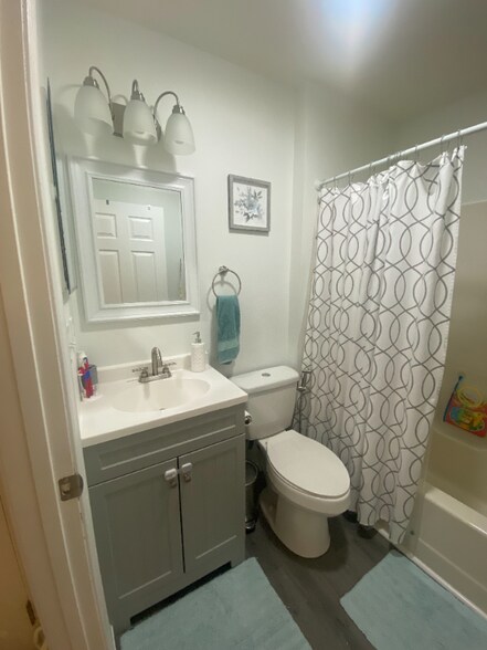 Building Photo - 78 Shady Ln