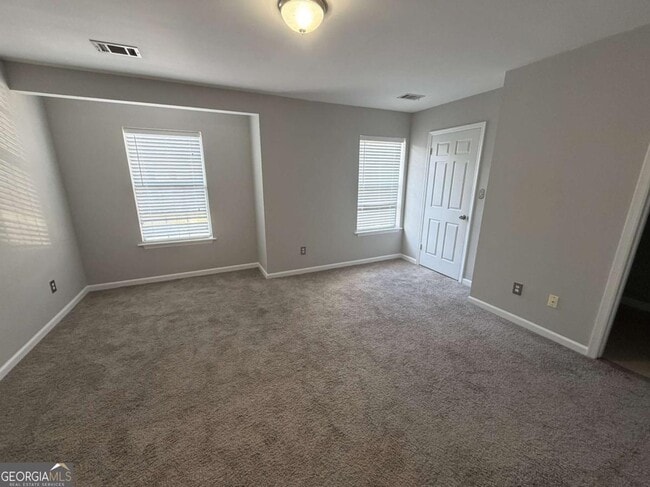 Building Photo - 2045 Fairways Ct