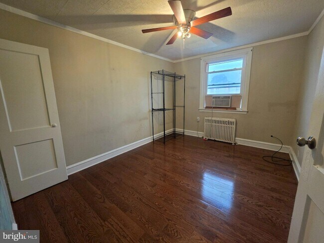 Building Photo - 408 Slocum St
