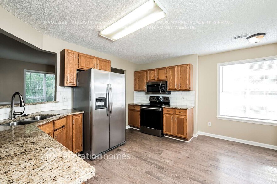 Building Photo - 3502 Baroney Ln SW