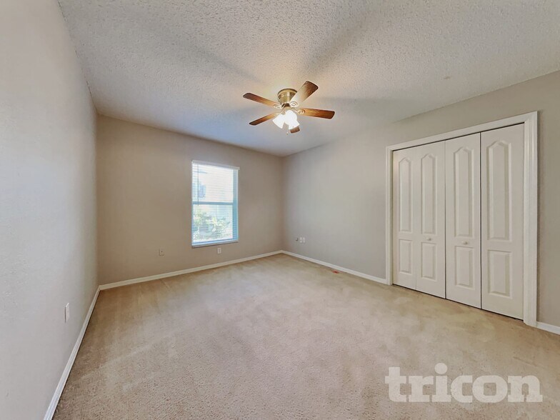 Building Photo - 7419 Valley Ct