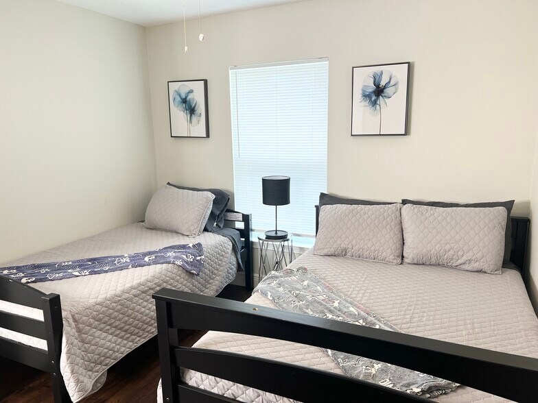 Building Photo - 16150 SW 29th Court Rd