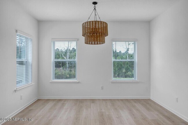 Building Photo - 442 Stargaze Ln