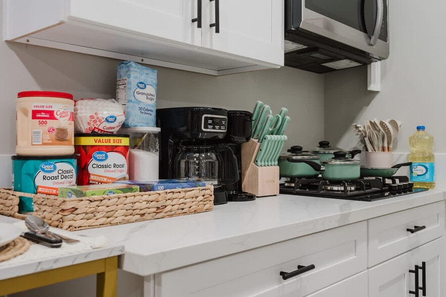 Building Photo - 9827 San Diego St