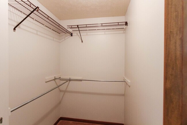Building Photo - Lynnwood Apartments