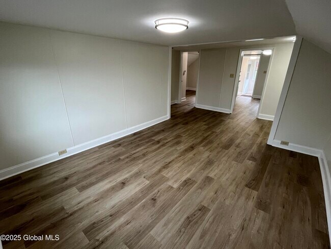 Building Photo - 2680 NY-43