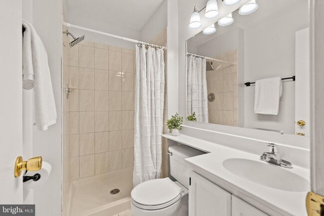 Building Photo - 7918 Pebble Brook Ct