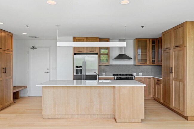 Building Photo - 2BR/2BA Condo at Greenbridge – Available 1...