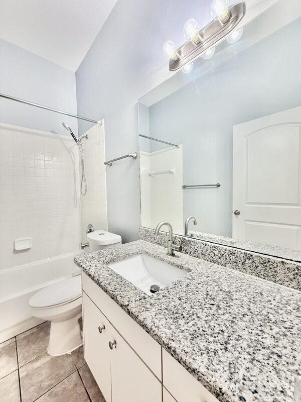 Building Photo - 4768 Ridgemoor Cir