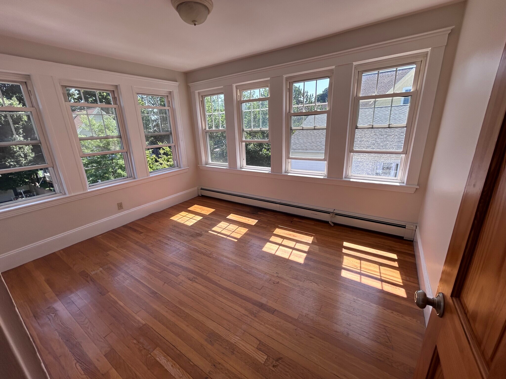 Building Photo - 7 Lorraine St