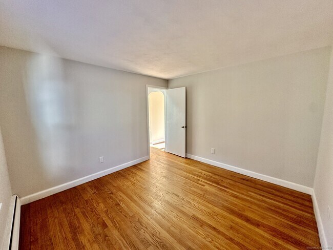 Building Photo - 12 Burgess Pl