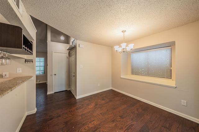 Building Photo - 6402 Valleybrooke Ct