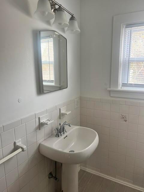 Building Photo - 370 Chapel St