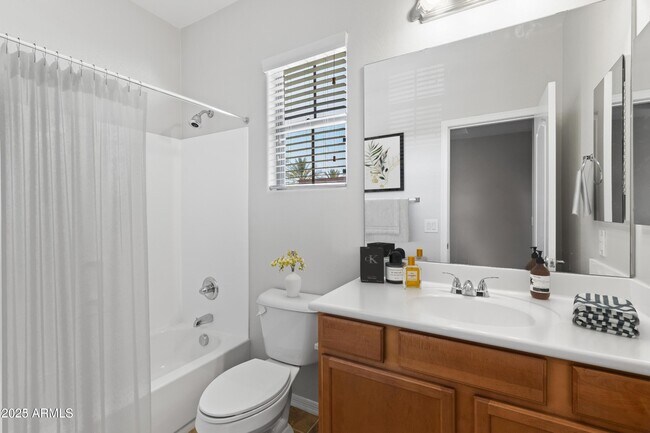 Building Photo - 4280 N Verrado Way