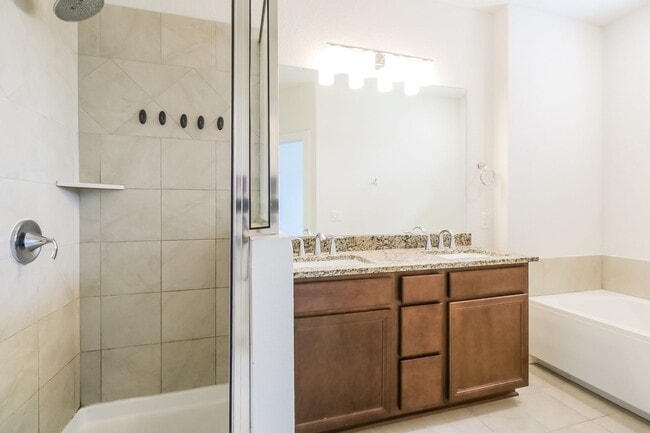 Building Photo - Beautiful two level Condo