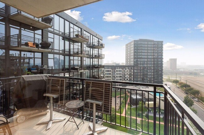 Building Photo - 1120 S 2nd St