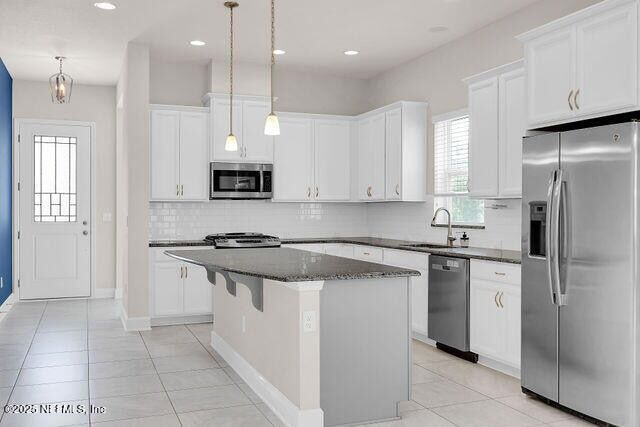 Building Photo - 61 Spindrift Ct