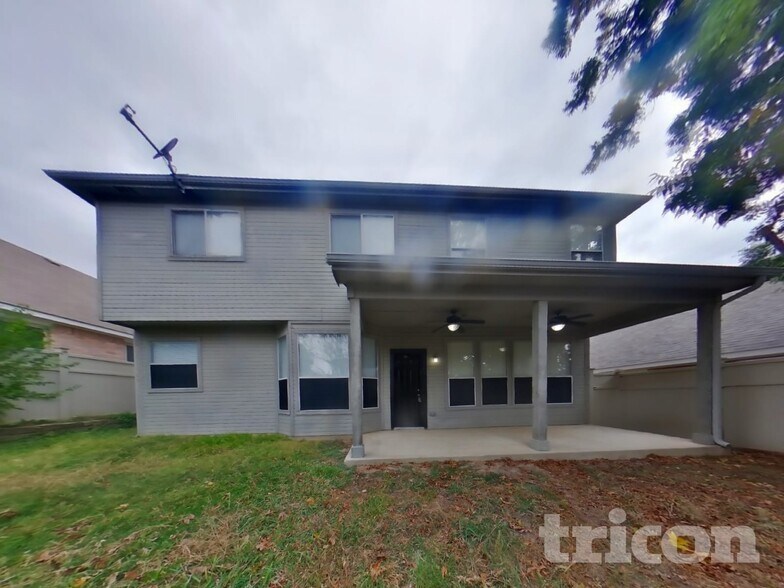 Building Photo - 4916 Dougal Ave
