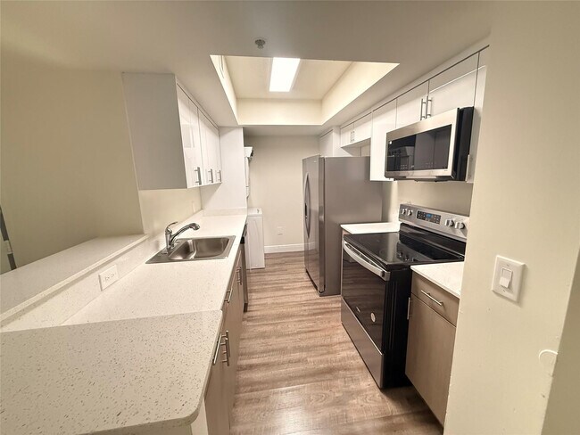 Primary Photo - 18335 NW 68th Ave