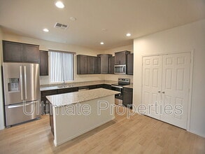 Building Photo - 6930 W Townley Ave