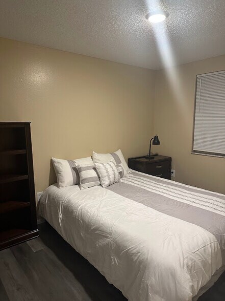 Building Photo - 15695 George Blvd