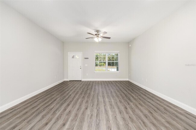 Building Photo - 5998 SW 154th Street Rd