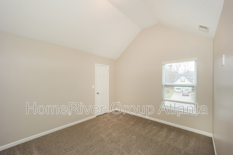 Building Photo - 131 Laughlin Dr