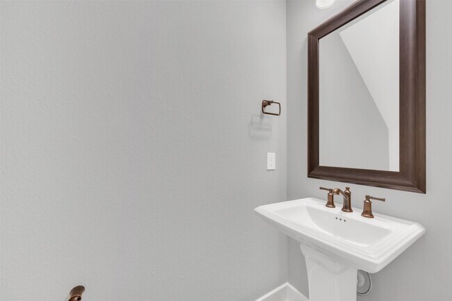 Building Photo - 10919 Brambling Wood Dr