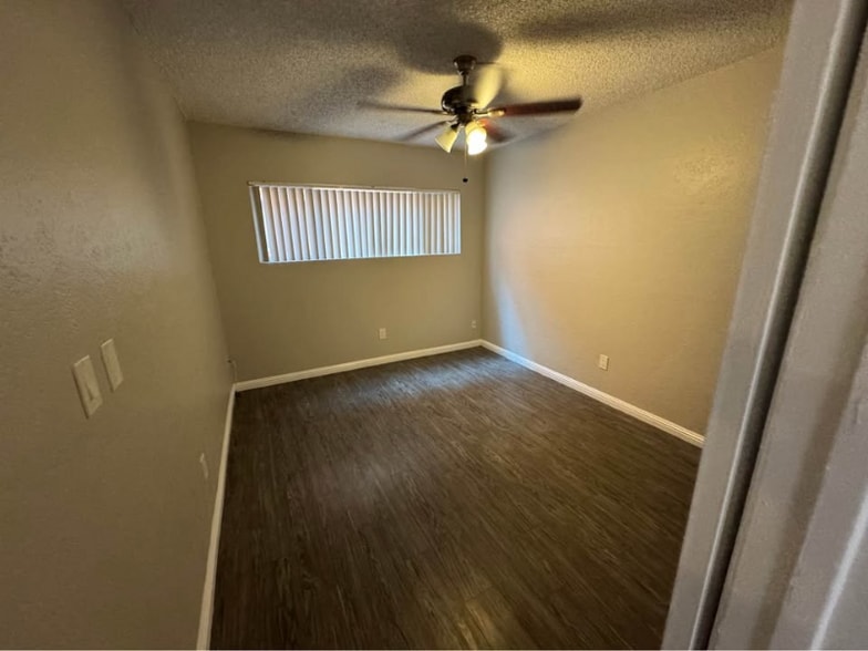 Building Photo - 1028 Orange Ave