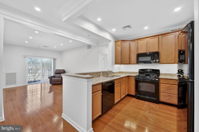 Building Photo - 1014 Creekside Dr