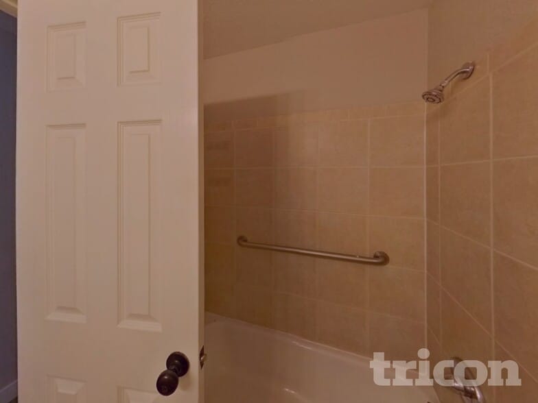 Building Photo - 1548 Glacier Dr