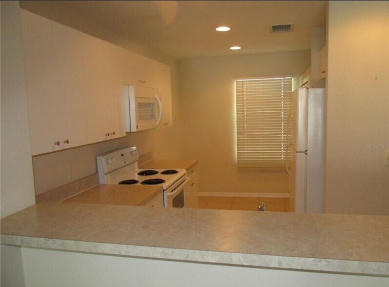 Building Photo - 5752 Sabal Trace Dr