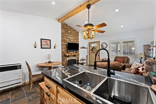 Building Photo - 318 Los Angeles