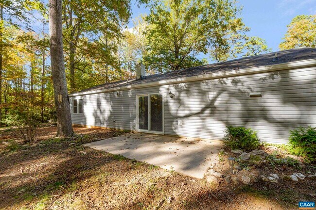 Building Photo - 5728 Union Mills Rd
