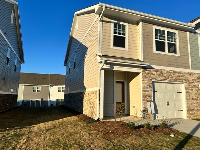 Building Photo - 5951 Poyner Village Pkwy